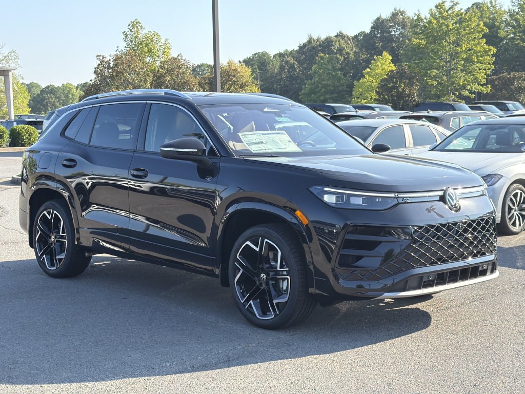 New 2026 Volkswagen Tiguan SEL R-Line AWD/4WD image 7