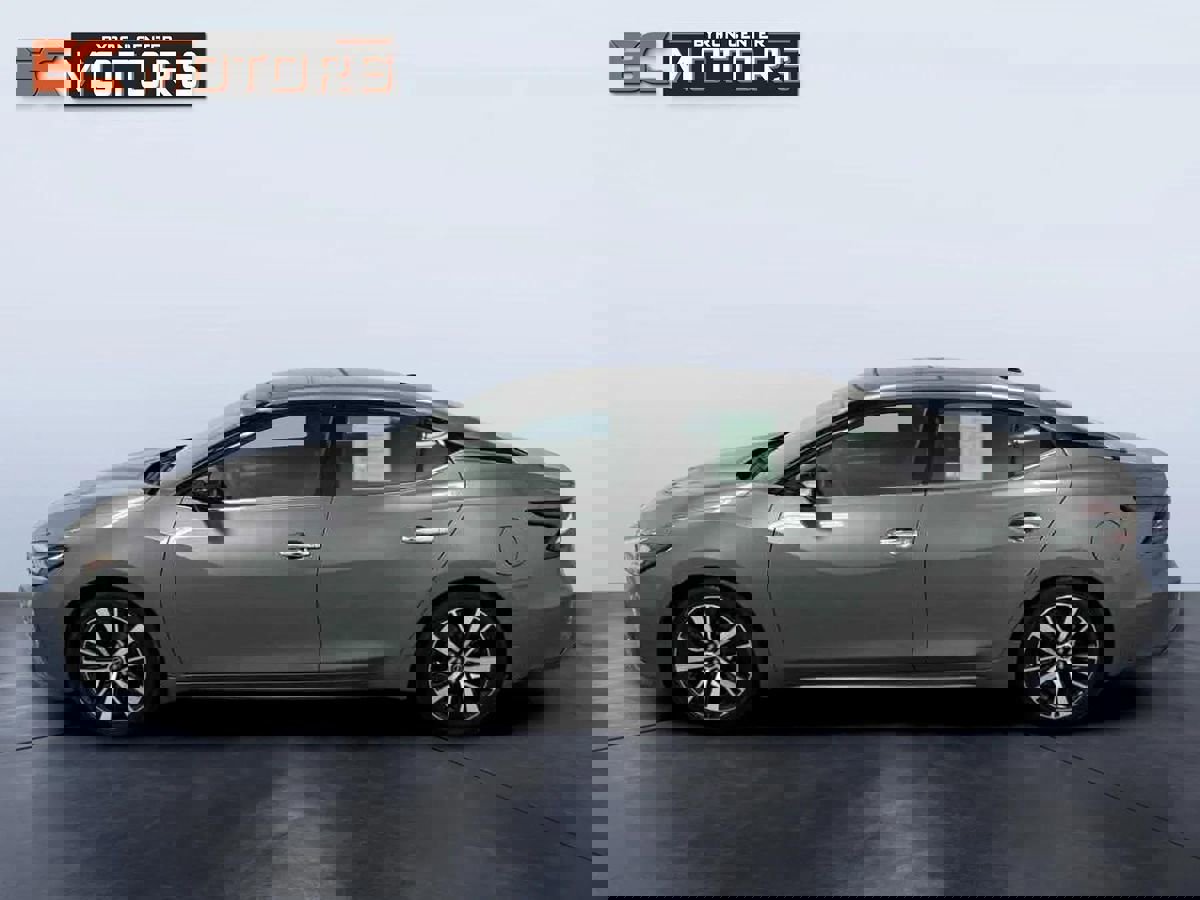 Used 2023 Nissan Maxima SL image 3