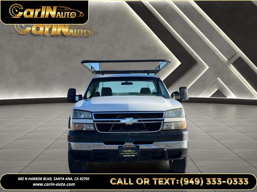 Used 2006 Chevrolet Silverado 2500 W/T RWD image 2