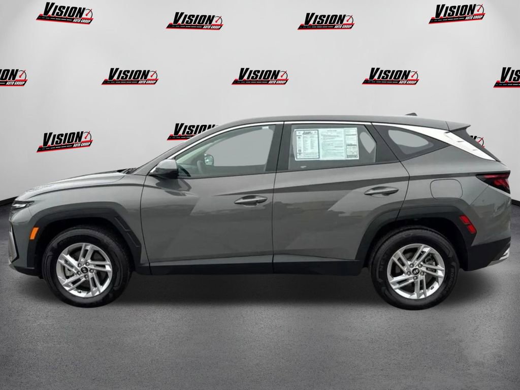 Used 2025 Hyundai Tucson SE image 8