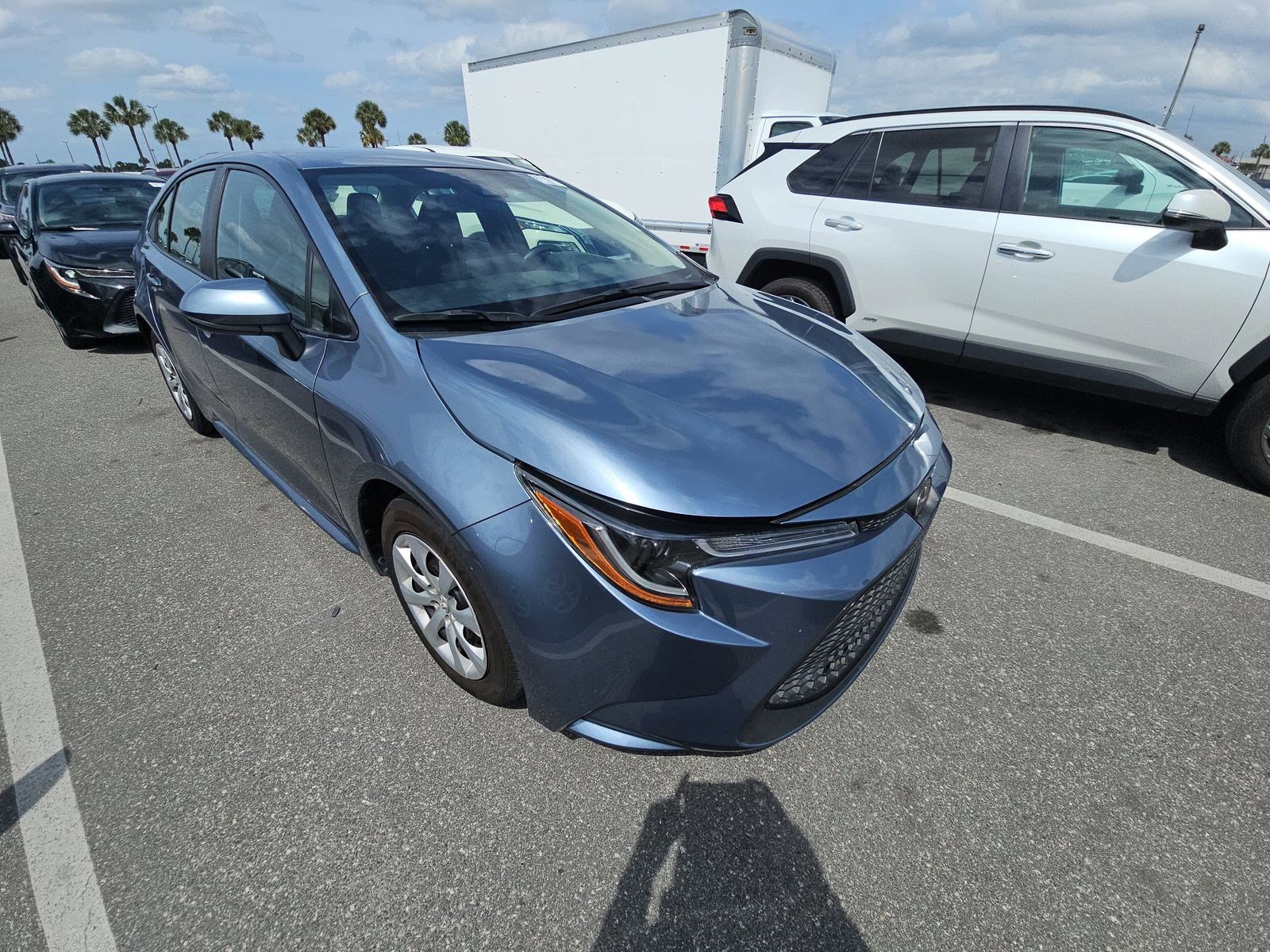 Used 2022 Toyota Corolla LE FWD image 6