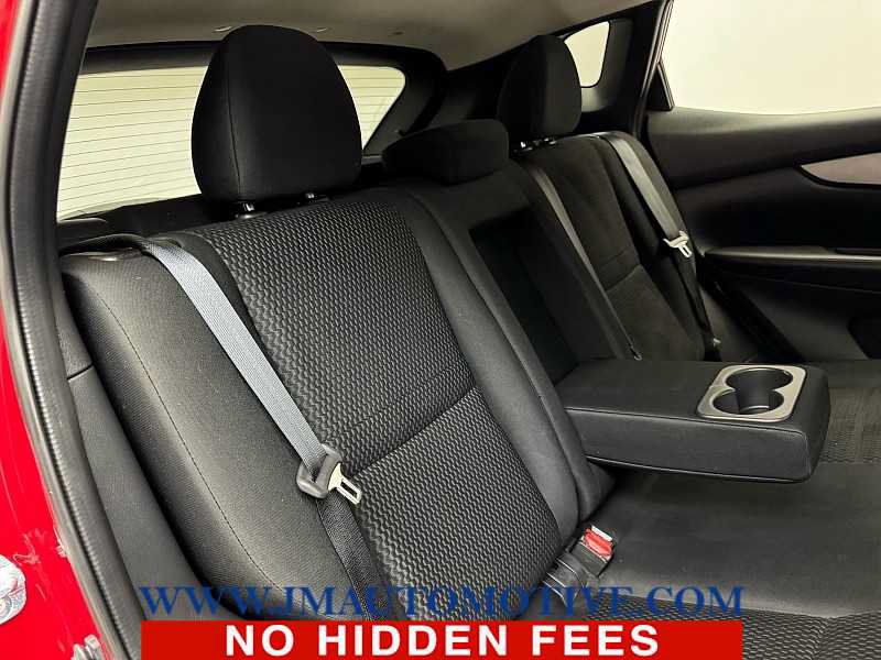 Used 2017 Nissan Rogue Sport S w/ S Appearance Package AWD/4WD image 18