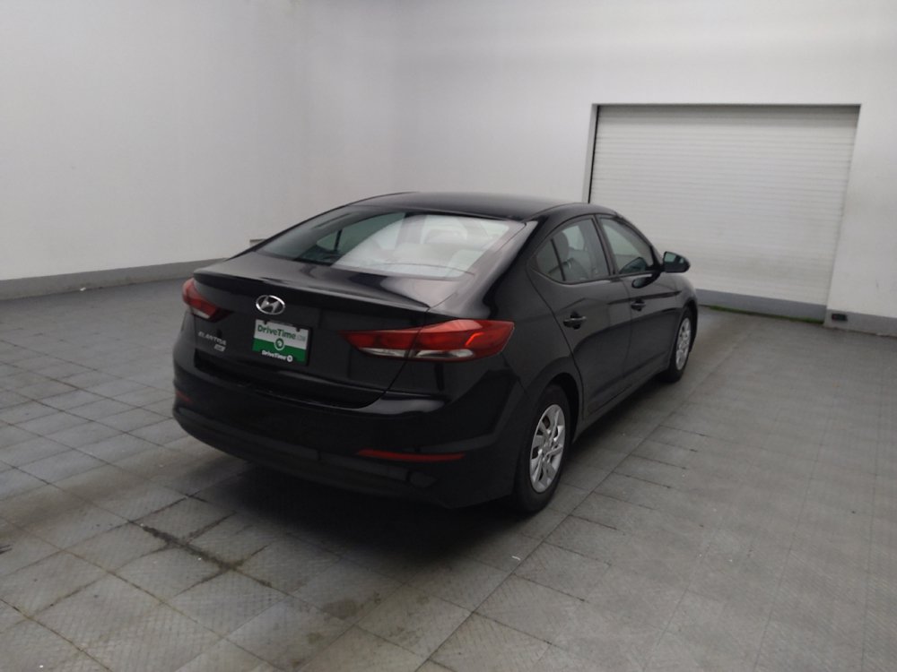 Used 2018 Hyundai Elantra SE w/ Cargo Package FWD image 9