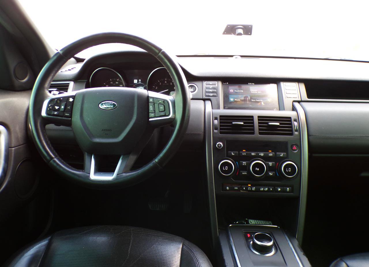 Used 2019 Land Rover Discovery Sport image 14