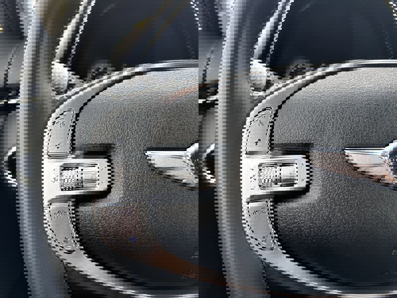 Used 2025 Genesis GV70 2.5T AWD/4WD image 29