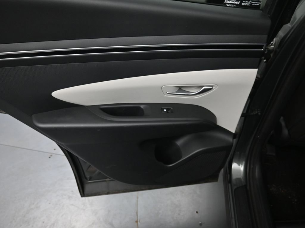 Used 2022 Hyundai Tucson SEL image 24
