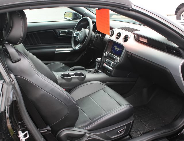Used 2017 Ford Mustang GT Premium w/ Equipment Group 401A RWD image 20