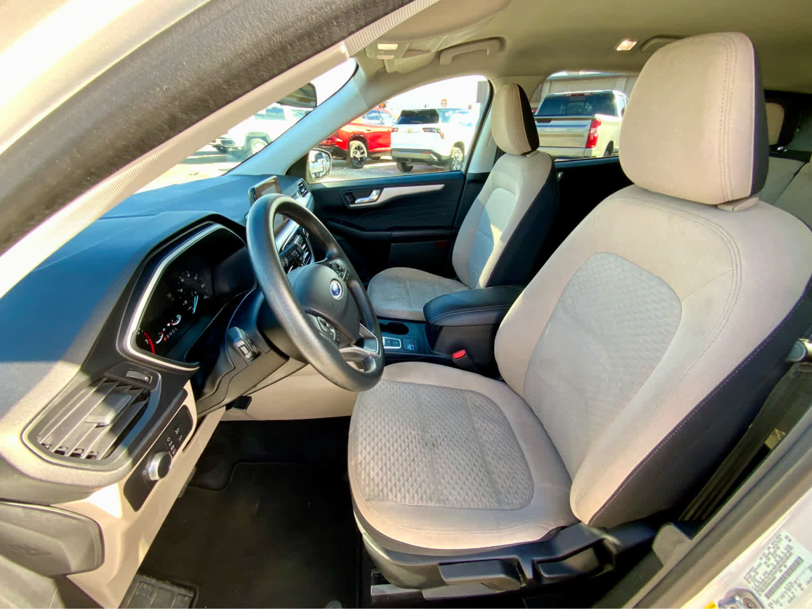 Used 2021 Ford Escape SE image 22