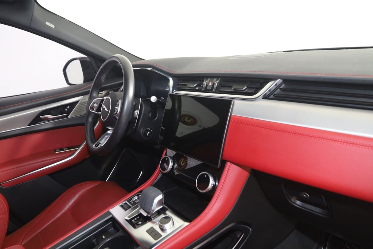 Used 2024 Jaguar F-PACE R-Dynamic S AWD/4WD image 41