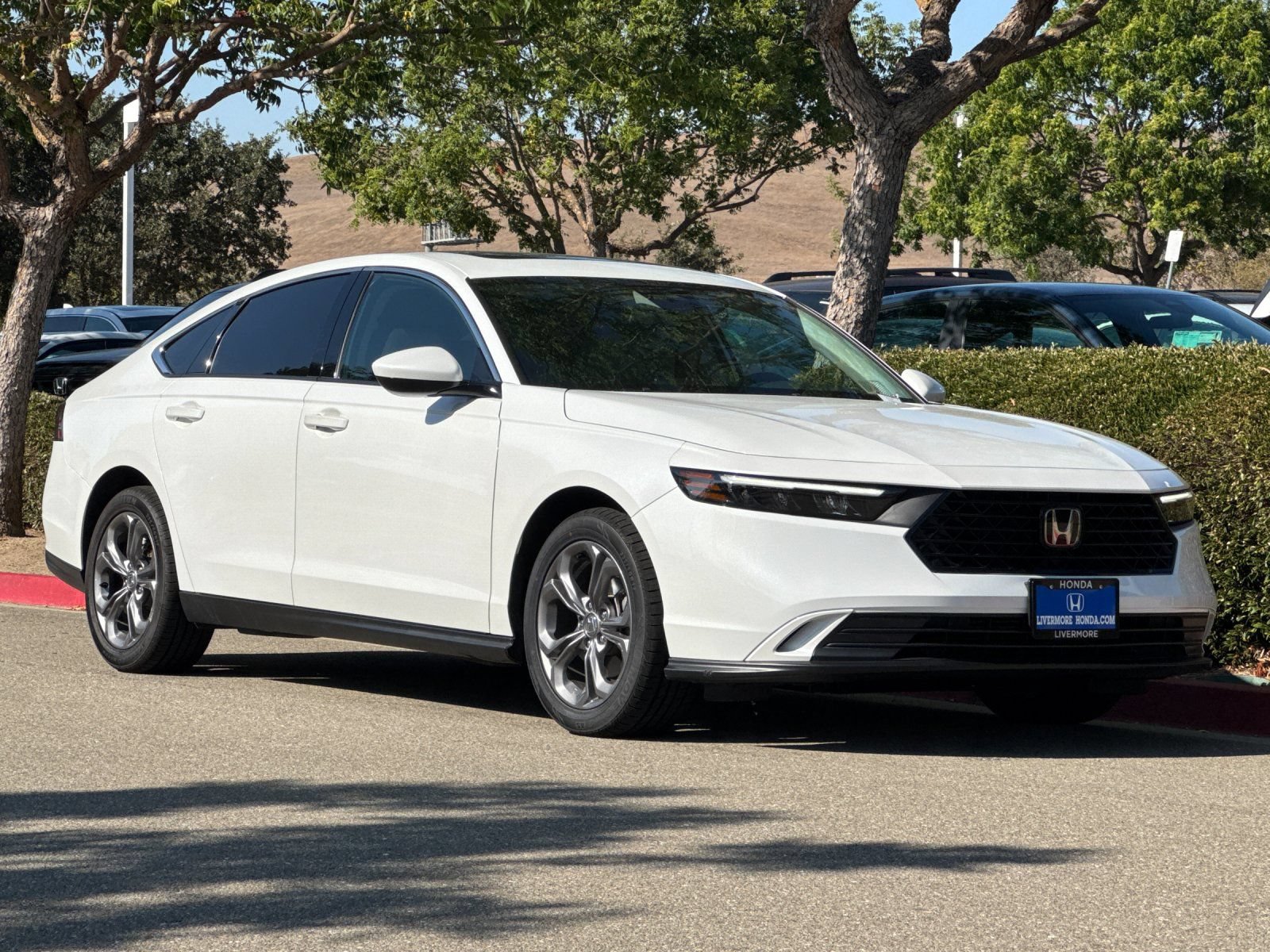 Used 2024 Honda Accord EX image 8