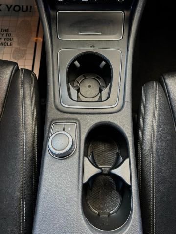 Used 2018 Mercedes-Benz CLA 250 image 16