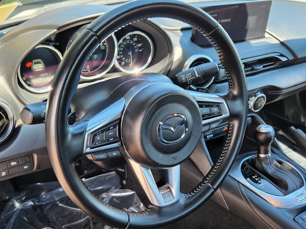 Used 2025 MAZDA MX-5 Miata RF Grand Touring RWD image 3