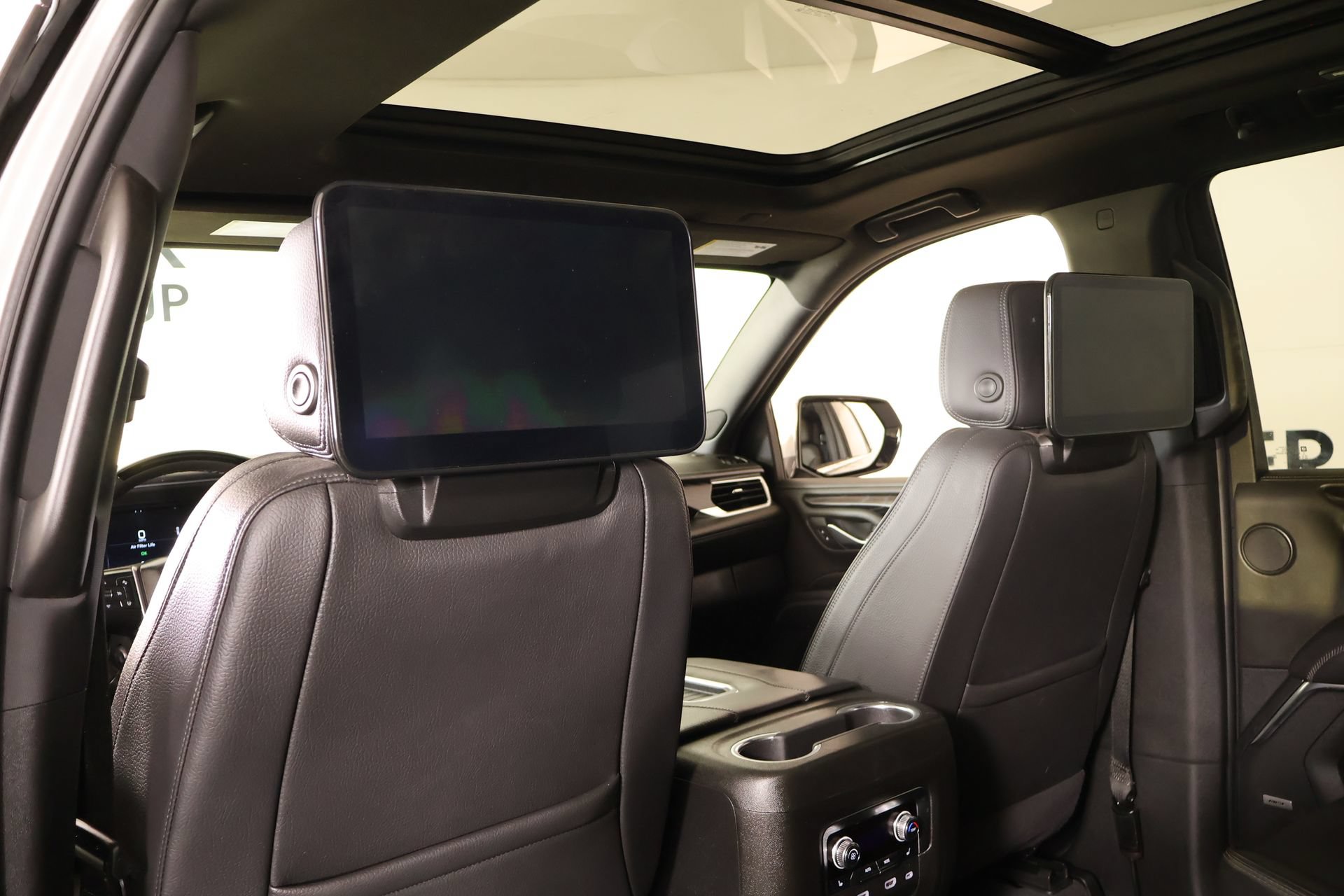 Used 2024 GMC Yukon Denali w/ Denali Reserve Package AWD/4WD image 17