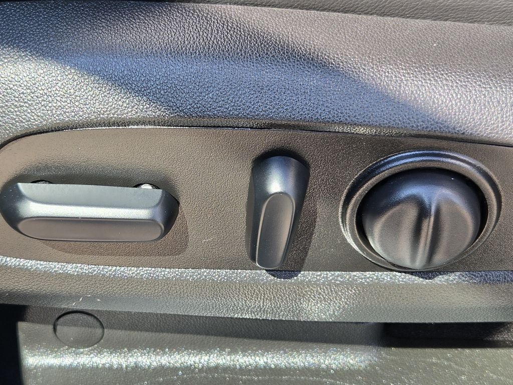 Used 2021 GMC Acadia Denali FWD image 27
