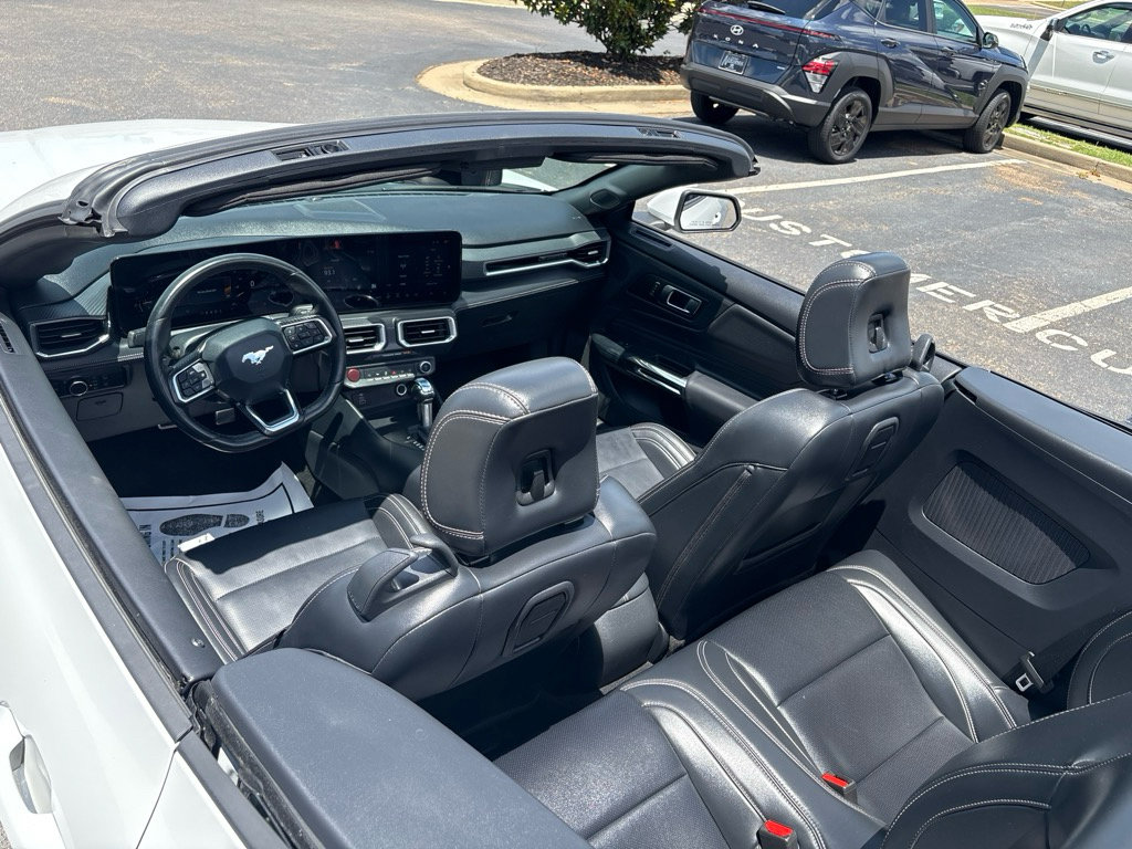 Used 2025 Ford Mustang Premium RWD image 14