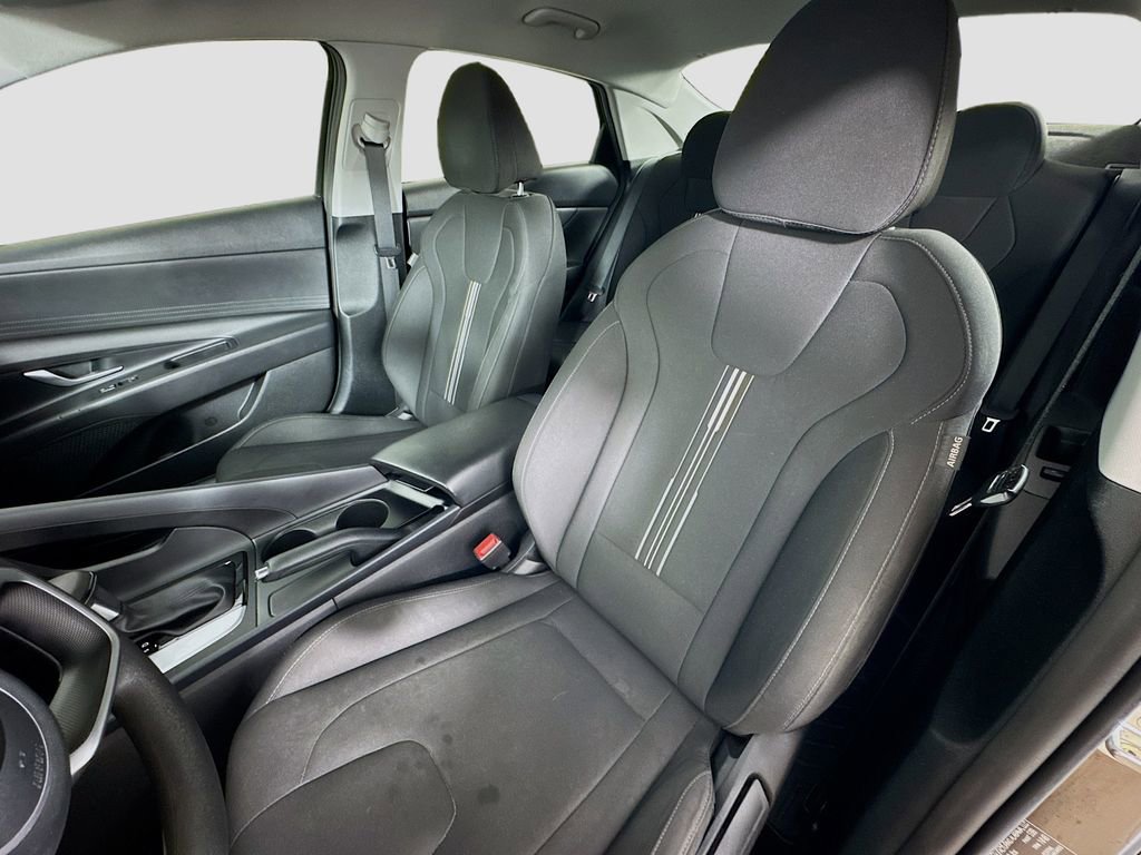 Used 2023 Hyundai Elantra SEL FWD image 20