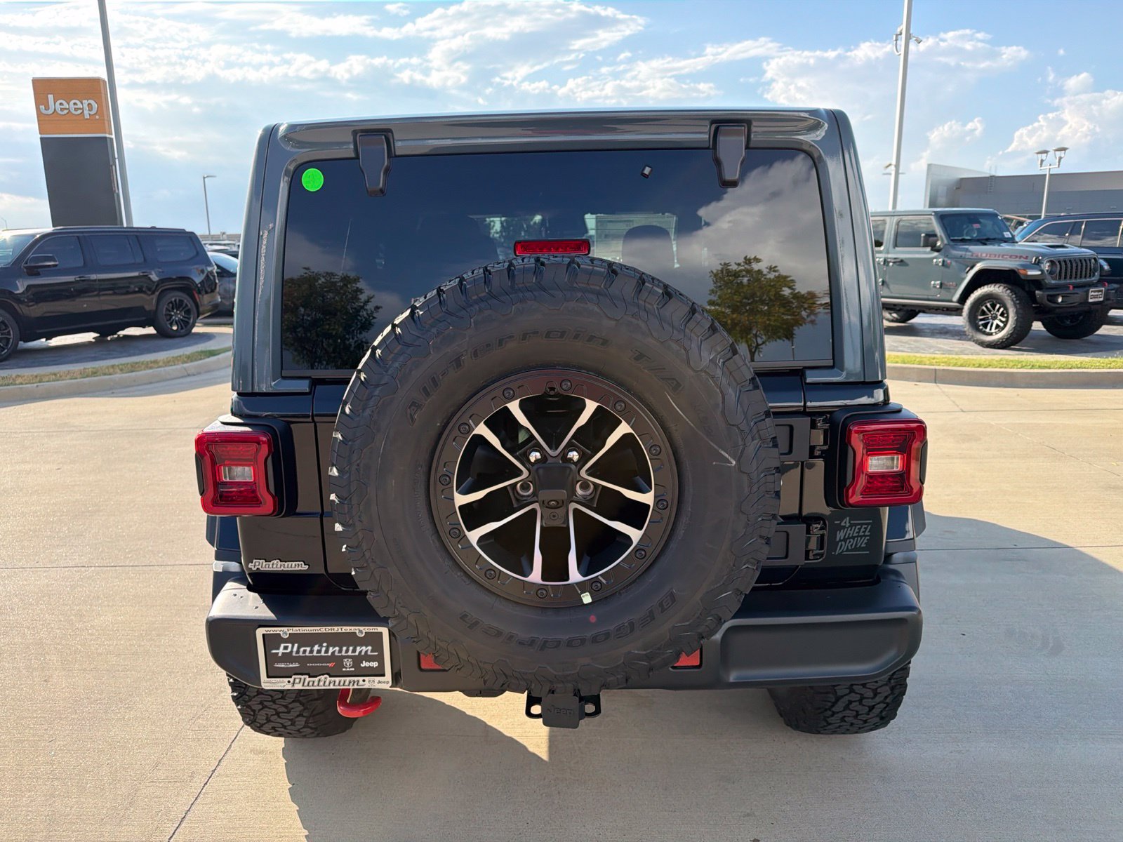New 2026 Jeep Wrangler Unlimited Rubicon AWD/4WD image 4
