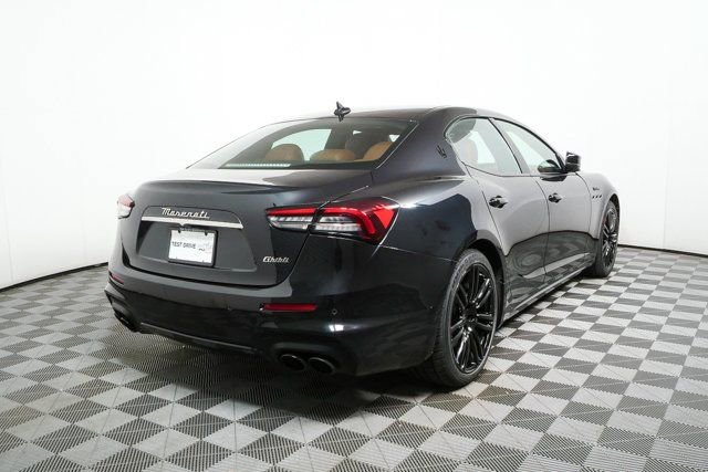 Used 2023 Maserati Ghibli Modena image 32
