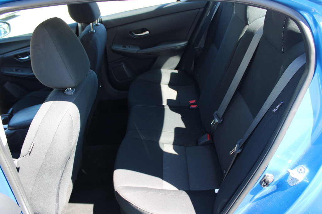 Used 2023 Nissan Sentra SV FWD image 14