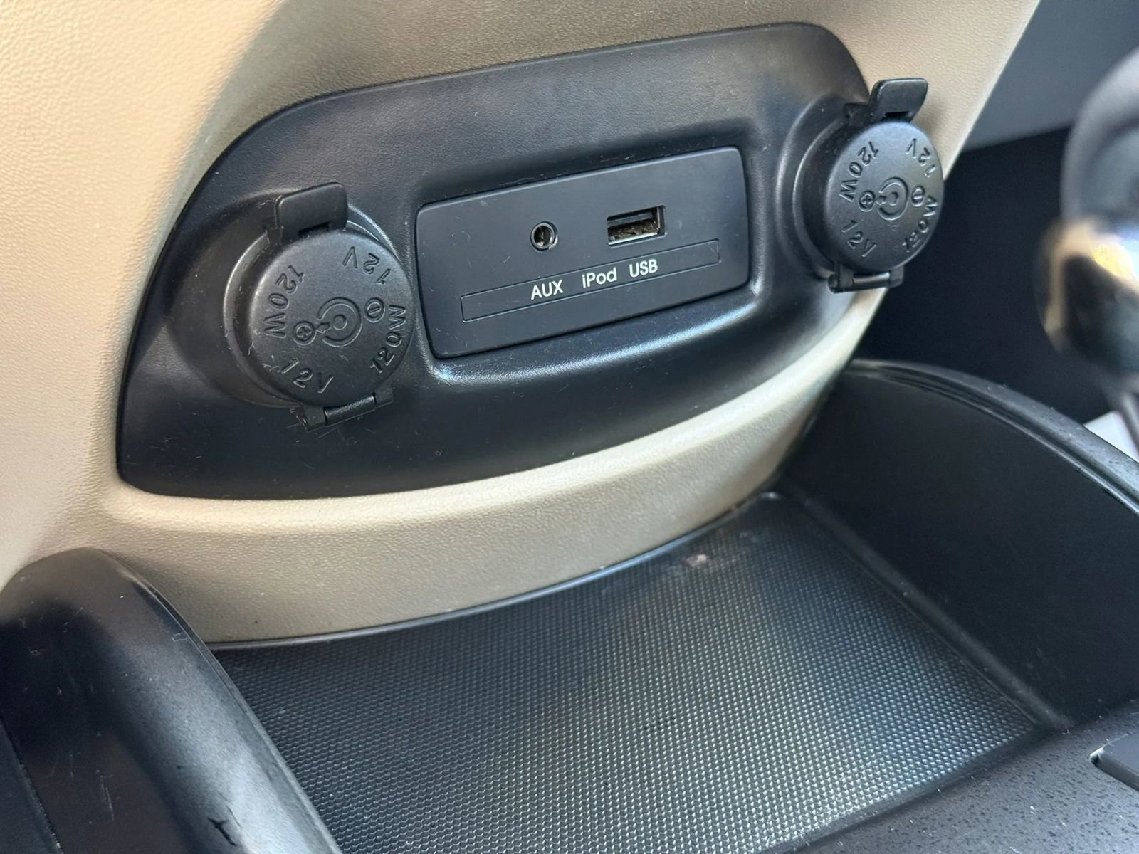 Used 2011 Kia Soul ! FWD image 27