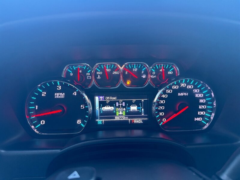 Used 2017 Chevrolet Silverado 1500 LT AWD/4WD image 43