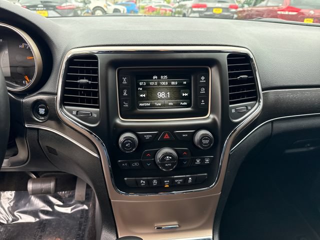Used 2017 Jeep Grand Cherokee Limited AWD/4WD image 21