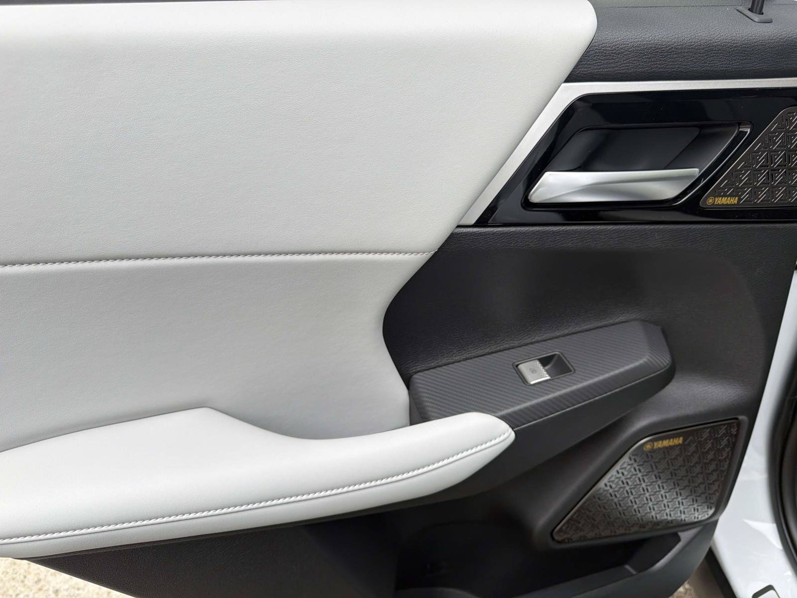 New 2026 Mitsubishi Outlander SE AWD/4WD image 9