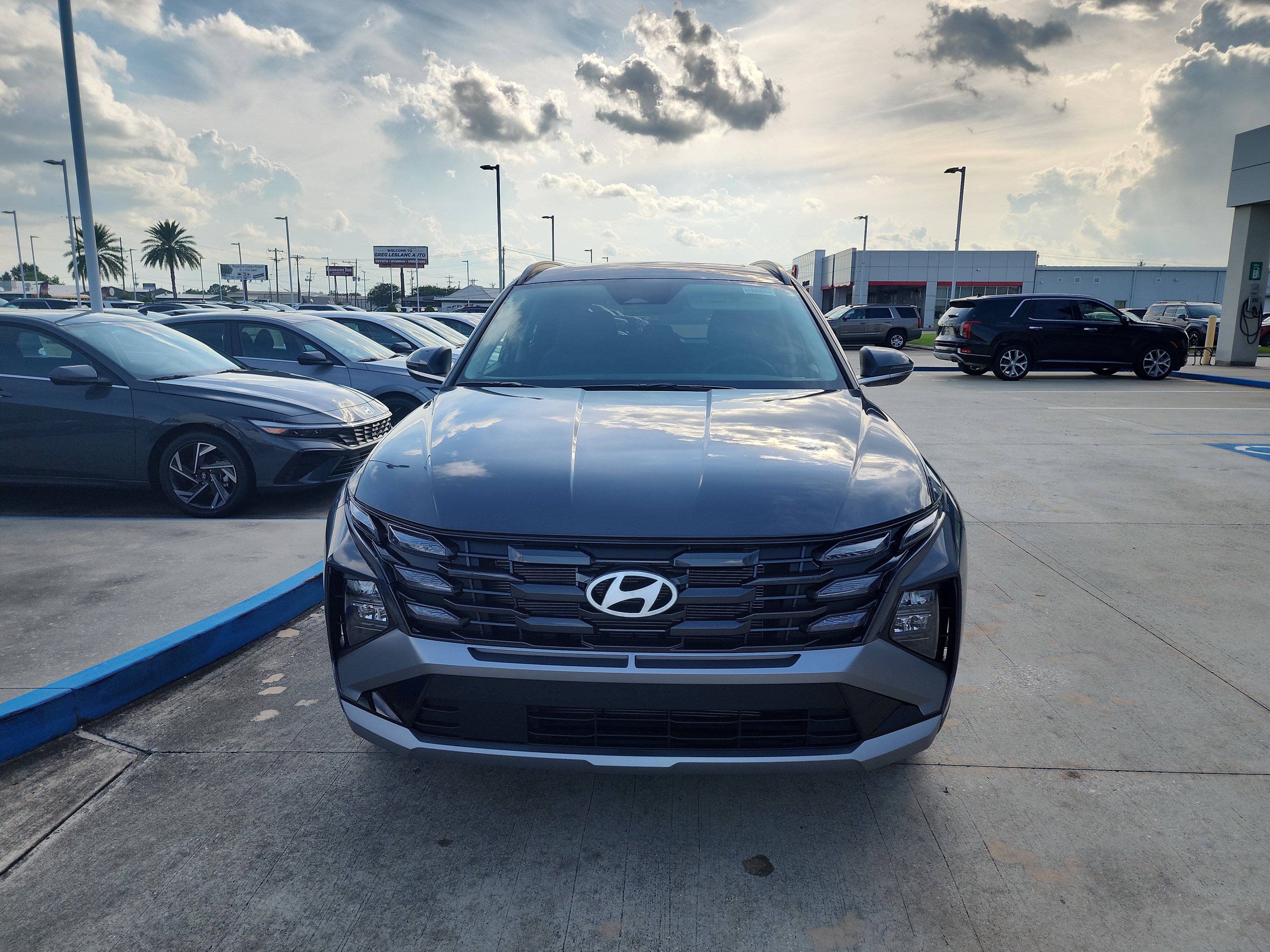 New 2026 Hyundai Tucson SEL FWD image 2