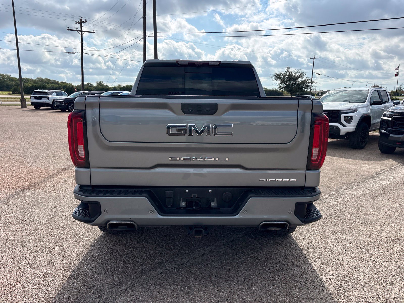Used 2023 GMC Sierra 1500 Denali Ultimate AWD/4WD image 5