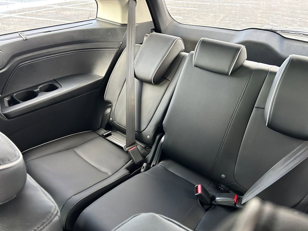 New 2026 Honda Odyssey Touring image 17