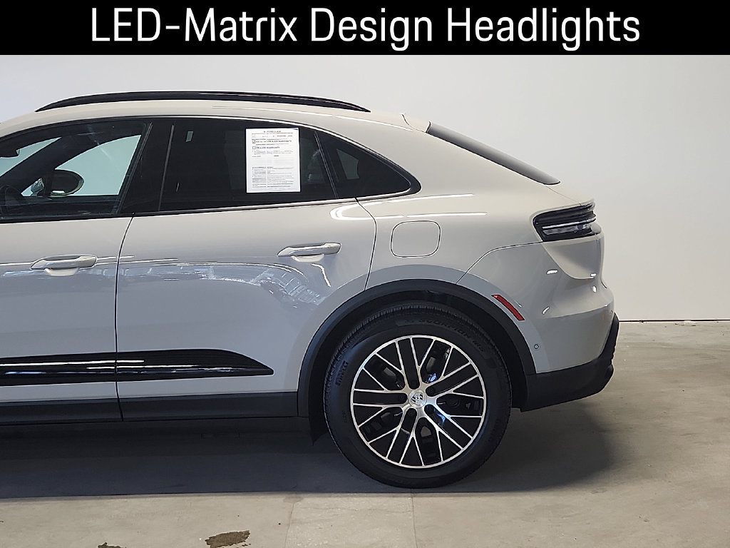 Certified 2026 Porsche Macan 4 Electric AWD/4WD image 7