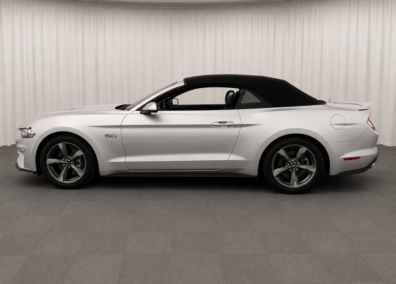 Used 2019 Ford Mustang GT Premium w/ Equipment Group 401A RWD image 6