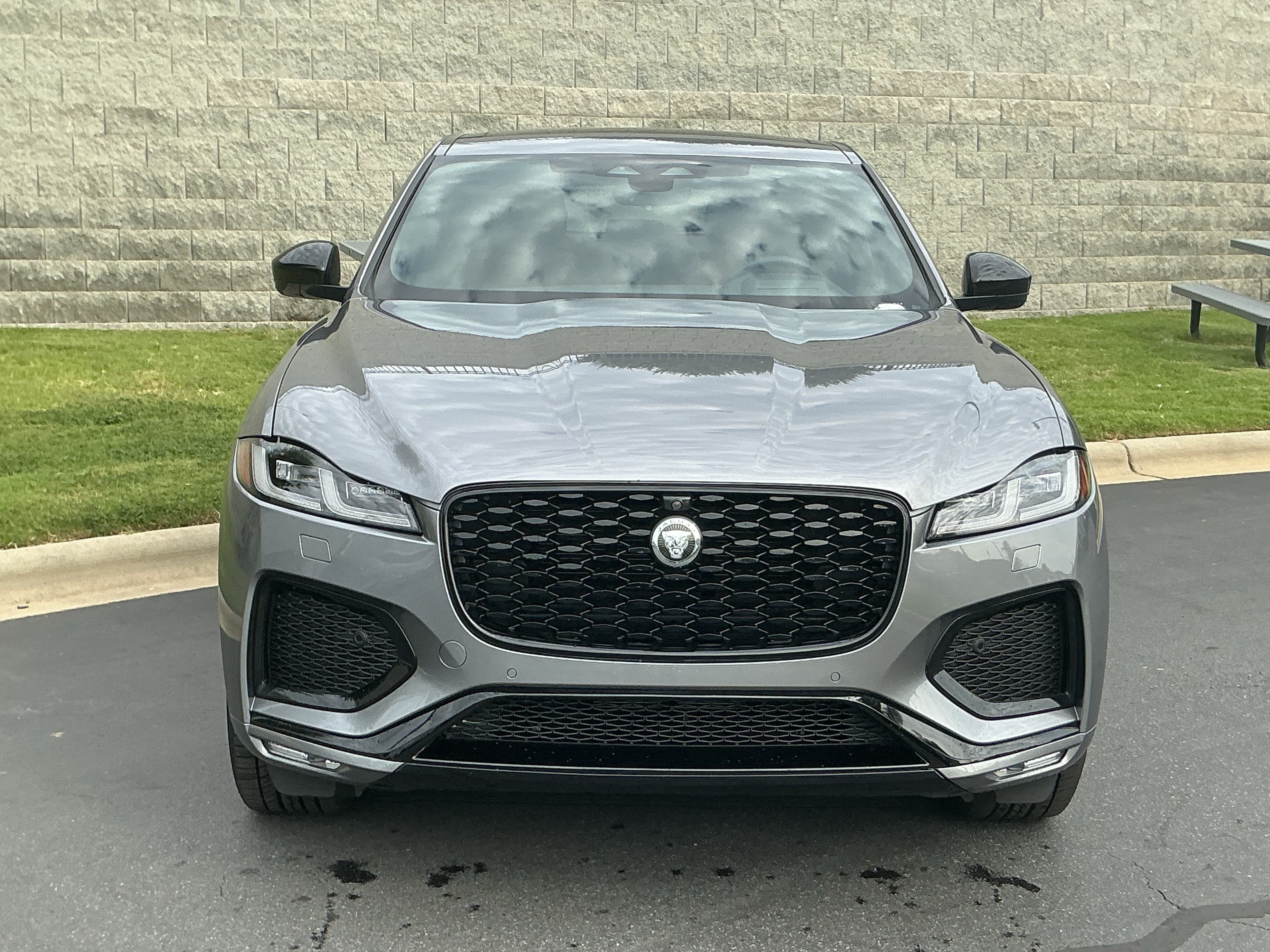 Certified 2026 Jaguar F-PACE R-Dynamic S AWD/4WD image 10
