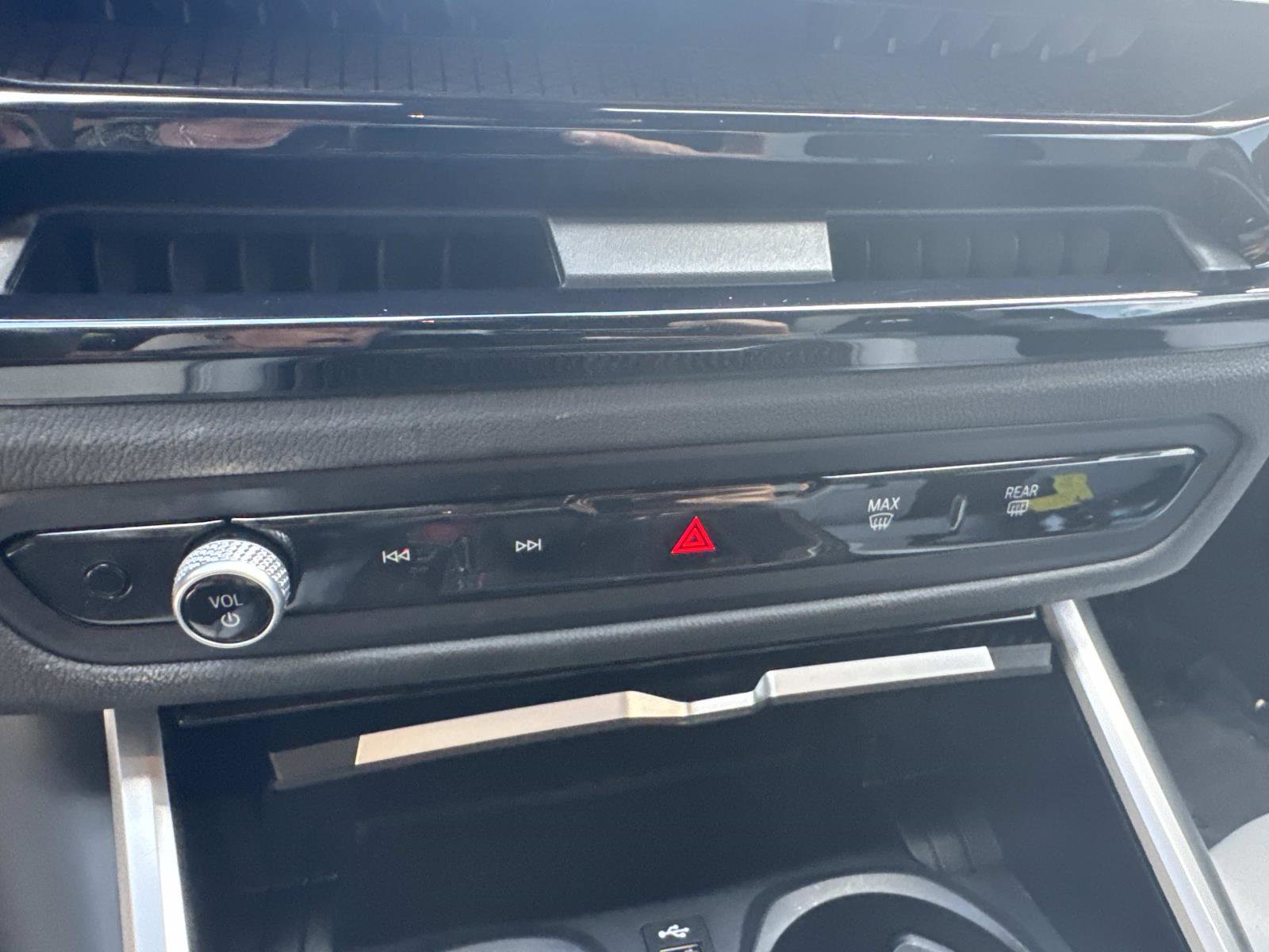 Certified 2025 BMW M4 Coupe w/ Executive Package image 21