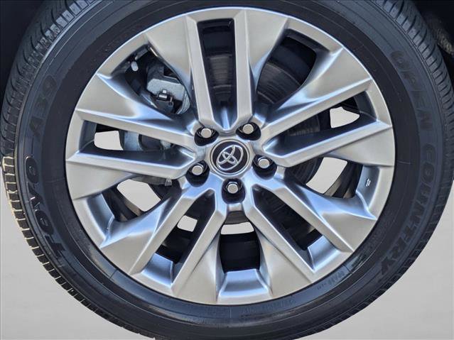 Used 2020 Toyota RAV4 Limited image 24