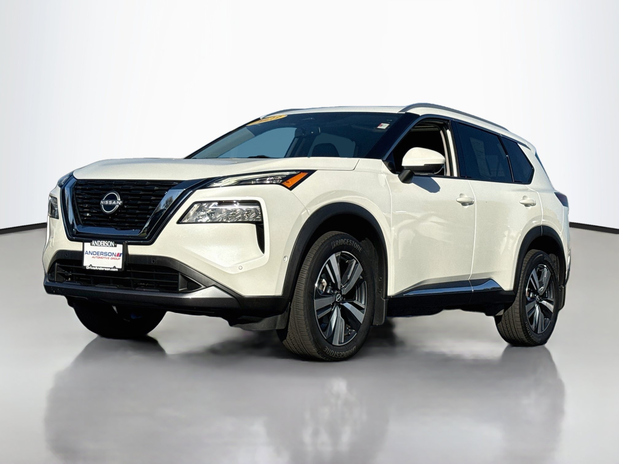 Certified 2023 Nissan Rogue SL w/ SL Premium Package AWD/4WD image 3