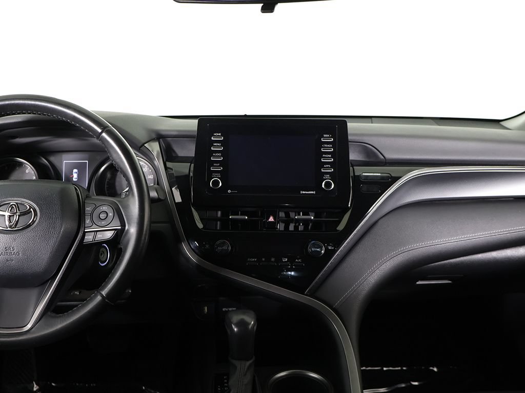 Used 2022 Toyota Camry SE FWD image 37