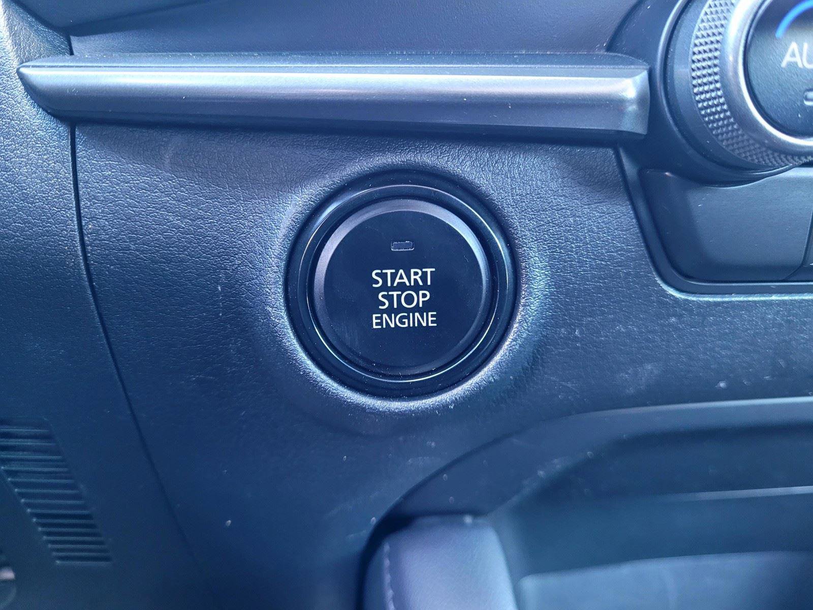 Used 2024 MAZDA MAZDA3 s FWD image 28