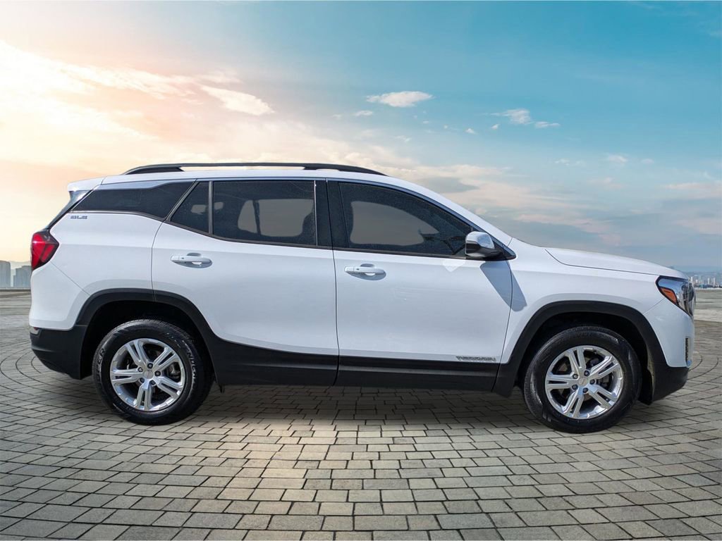 Used 2020 GMC Terrain SLE w/ Driver Convenience Package AWD/4WD image 4