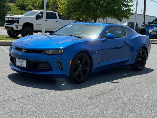 Used 2018 Chevrolet Camaro LT RWD image 9