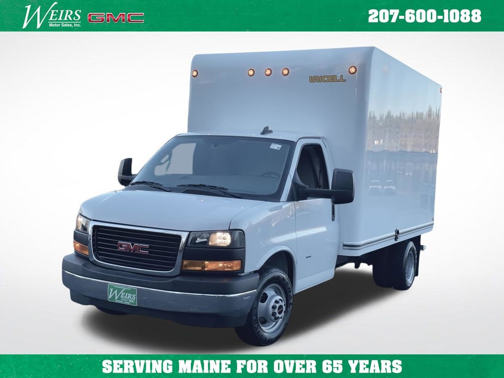 New 2025 GMC Savana 3500 w/ Power Convenience Package