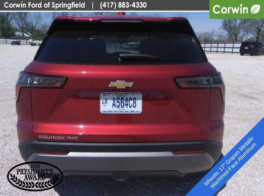 Used 2026 Chevrolet Equinox LT AWD/4WD image 4