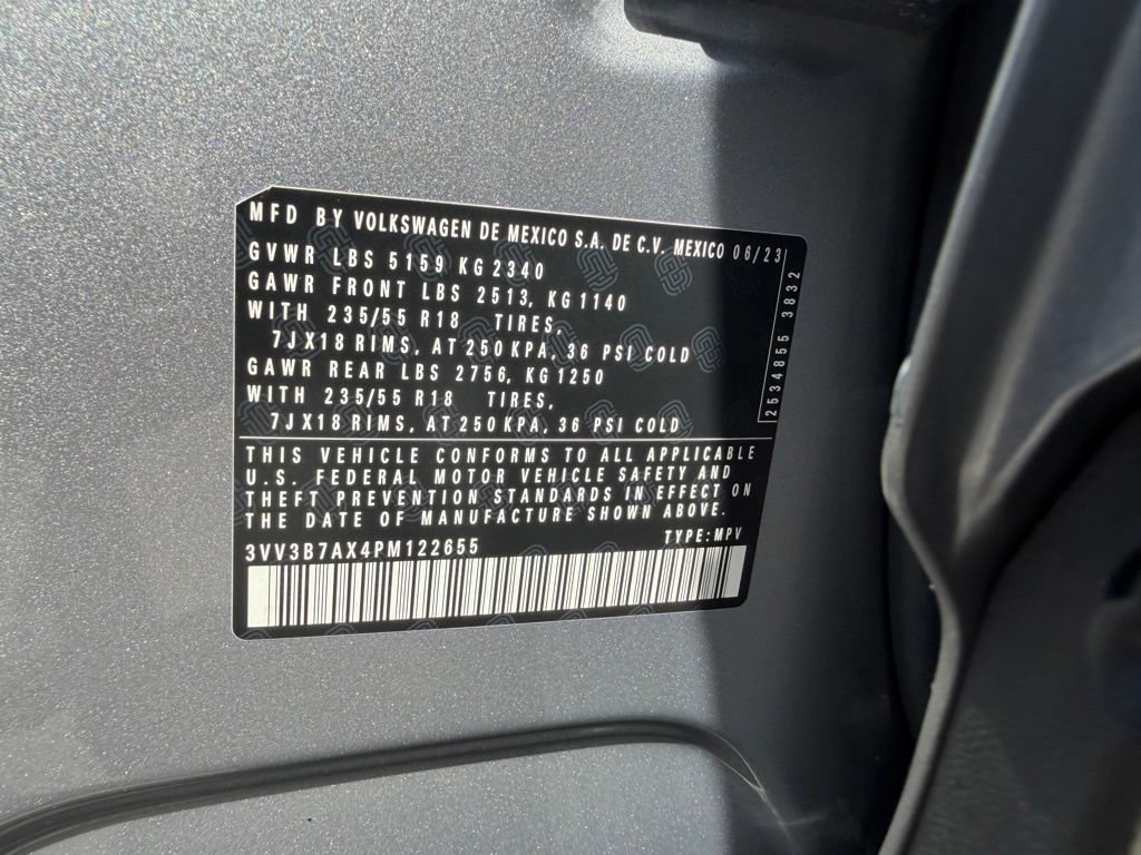 Certified 2023 Volkswagen Tiguan SE FWD image 22