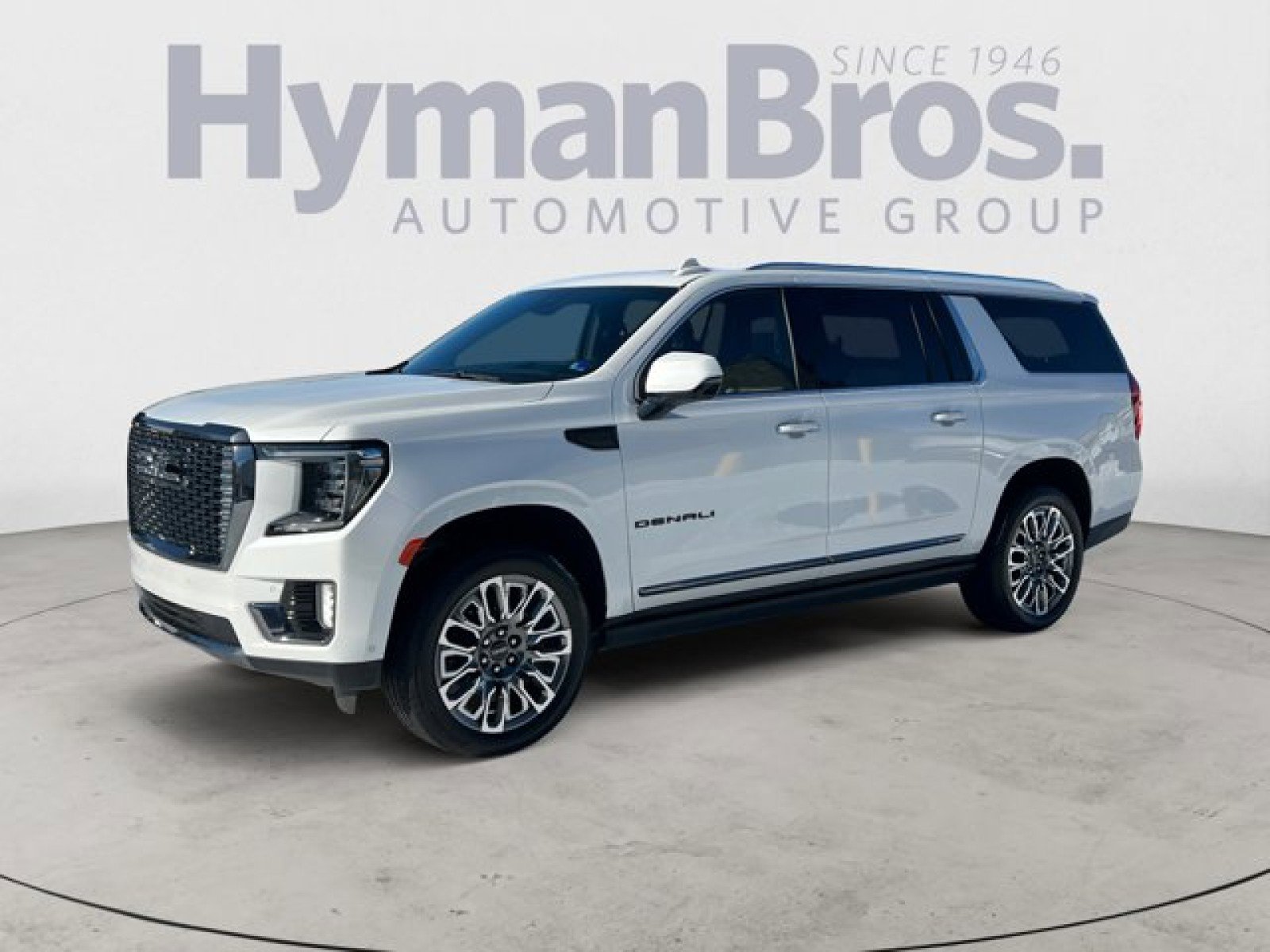 Used 2024 GMC Yukon XL Denali Ultimate image 8