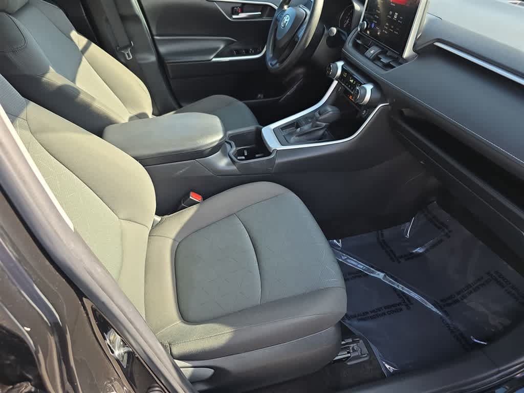 Used 2023 Toyota RAV4 XLE FWD image 12