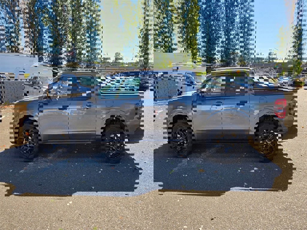 New 2025 Ford Maverick XLT w/ XLT Luxury Package image 8