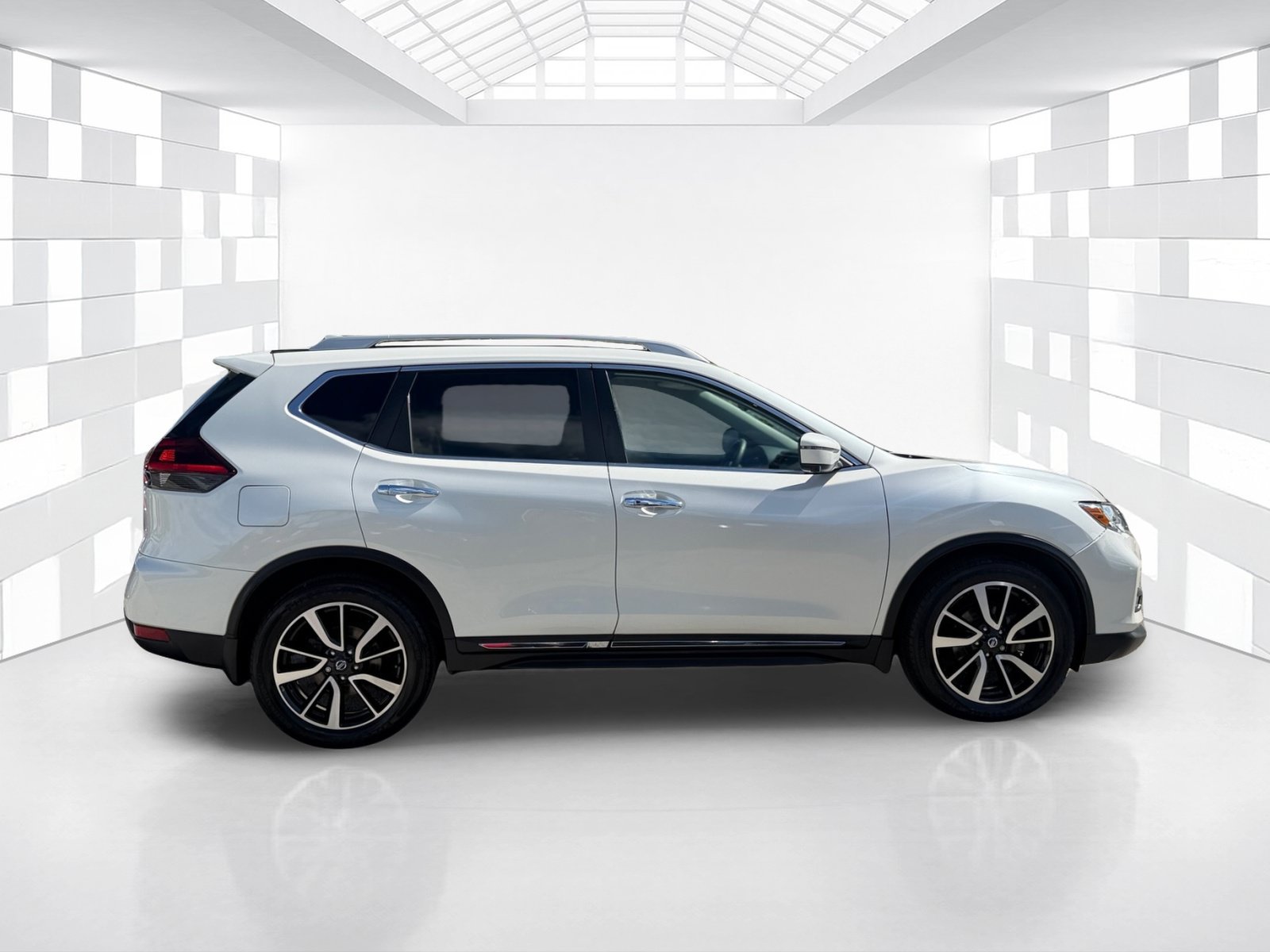 Used 2019 Nissan Rogue SL w/ Premium Package FWD image 8