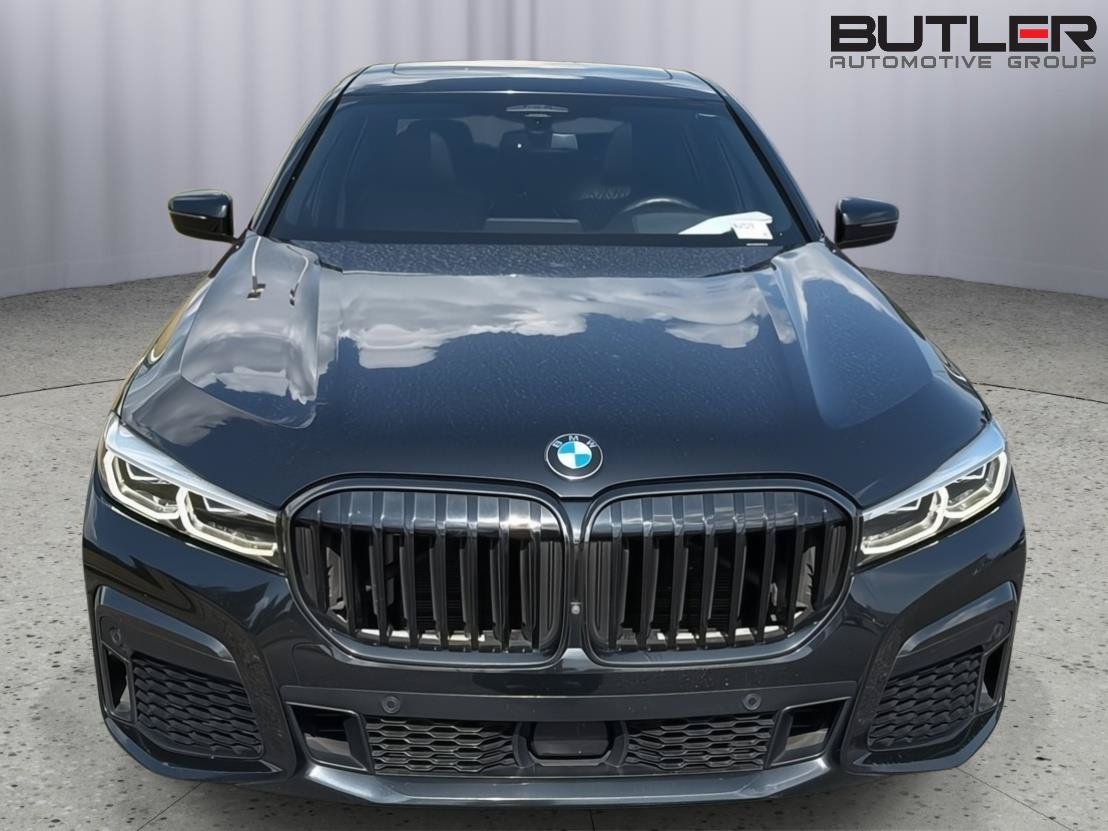 Used 2022 BMW 750i xDrive w/ Executive Package AWD/4WD image 9