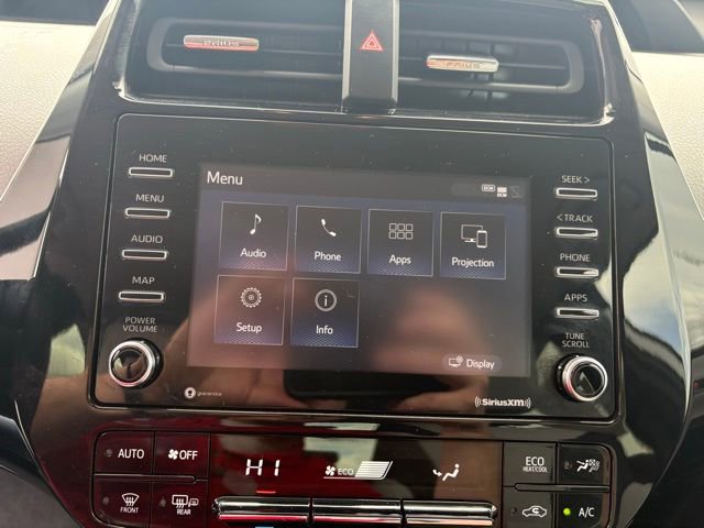 Used 2021 Toyota Prius XLE image 16