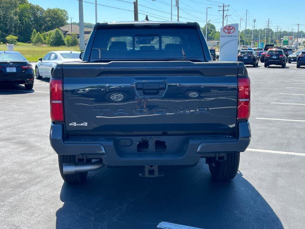 Used 2024 Toyota Tacoma SR5 w/ SR5 Upgrade Package AWD/4WD image 29